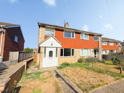 3 bedroom End Terrace House to rent