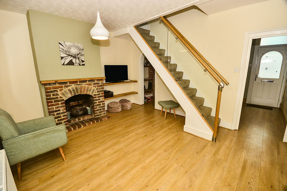 Main image of 2 bedroom Mid Terrace House to rent, Western Road, Deal, Kent, CT14