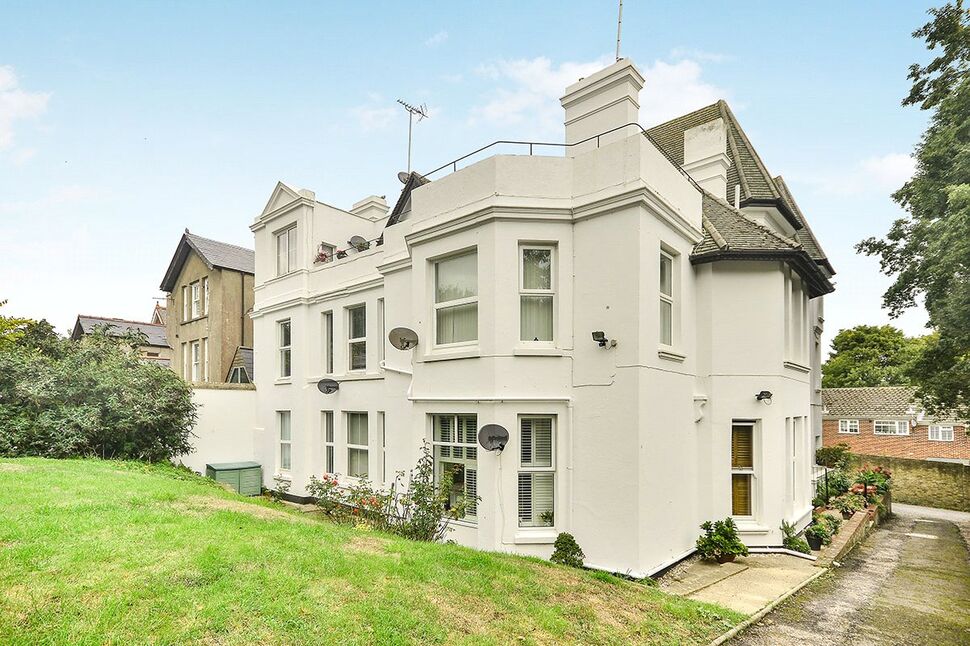 Main image of 2 bedroom Flat to rent, Walmer Castle Road, Walmer, Kent, CT14