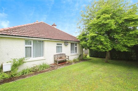 London Road, 4 bedroom Detached Bungalow for sale, £595,000