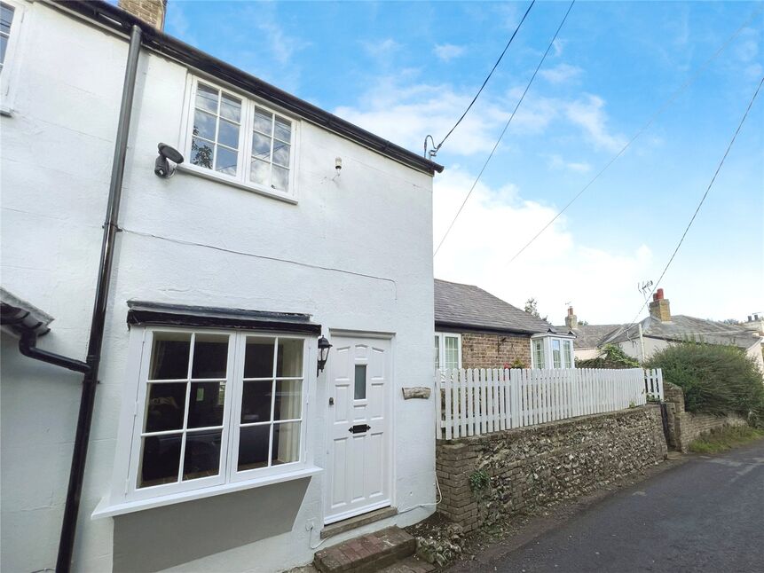 2 bedroom Mid Terrace Property to rent, Back Street, Ringwould, CT14 £895 pcm