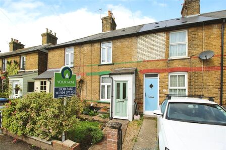 Mayers Road, 2 bedroom Mid Terrace House for sale, £210,000