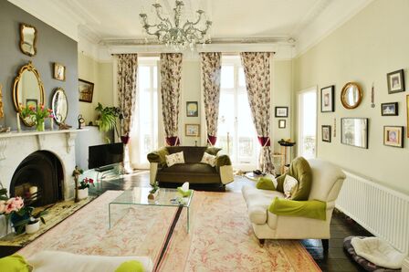 East Cliff, 9 bedroom Mid Terrace House for sale, £750,000
