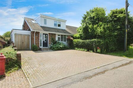 Queensdown Road, 3 bedroom Semi Detached Bungalow for sale, £585,000