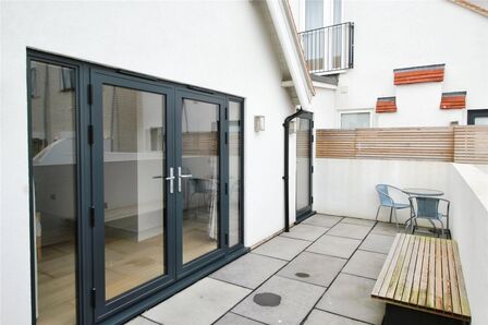 2 bedroom  Flat for sale