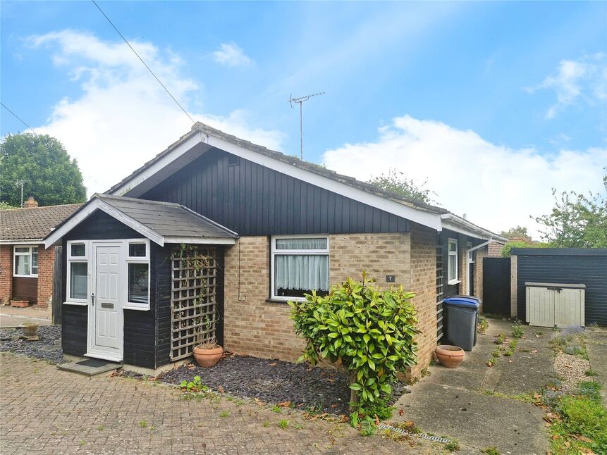 Main image of 2 bedroom Detached Bungalow for sale, Gaunts Close, Deal, Kent, CT14