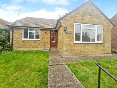 The Rise, 2 bedroom Detached Bungalow for sale, £350,000
