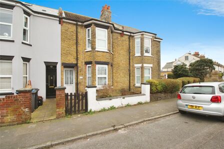 3 bedroom Mid Terrace House for sale