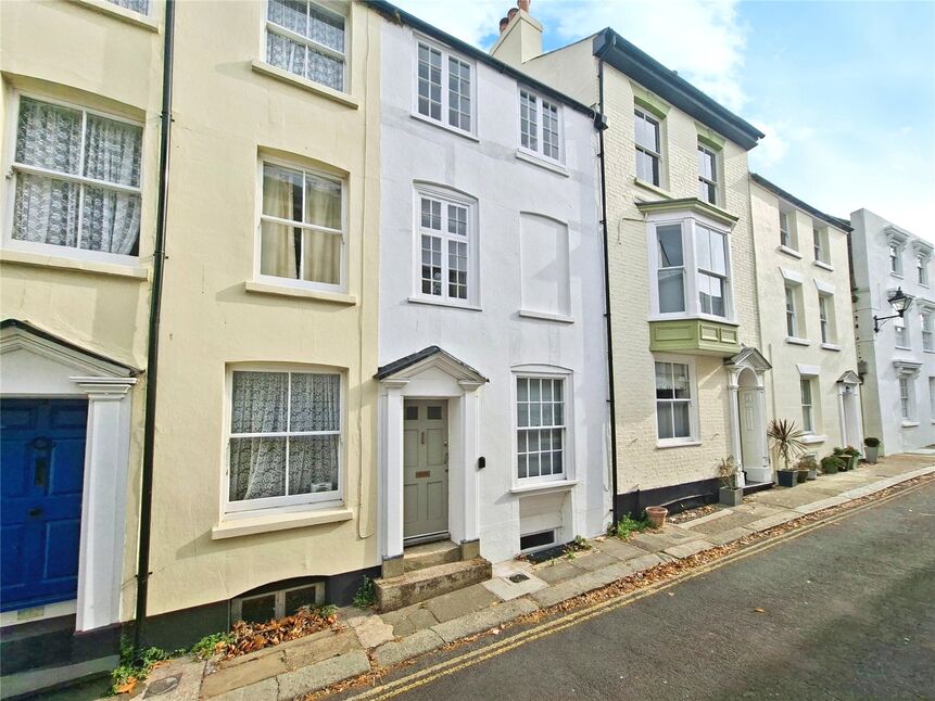 Main image of 2 bedroom Mid Terrace House for sale, New Street, Deal, Kent, CT14