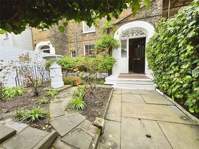 East Cliff, 9 bedroom Mid Terrace House for sale, £675,000
