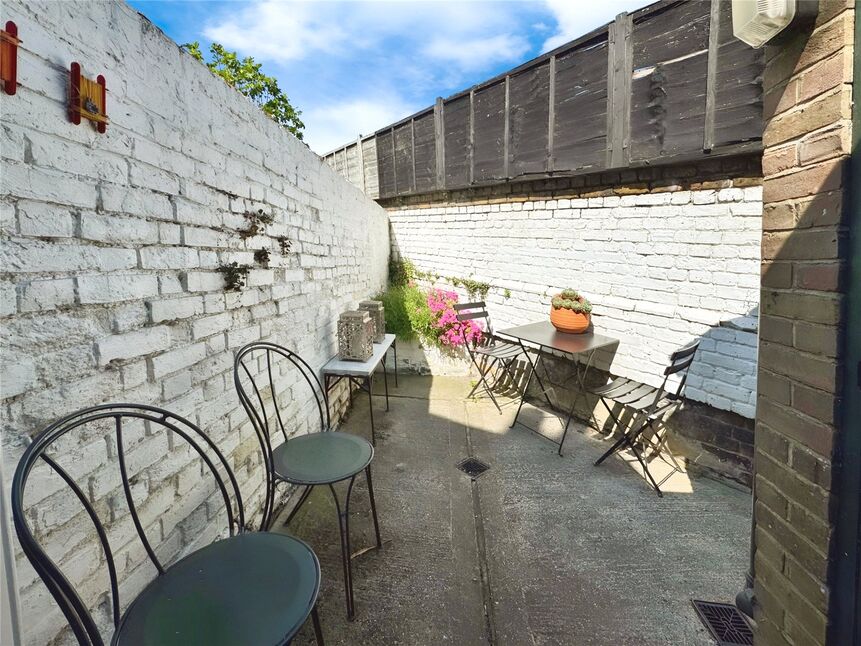 Courtyard Garden