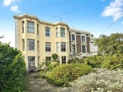 Victoria Road, 2 bedroom  Flat to rent, £1,500 pcm
