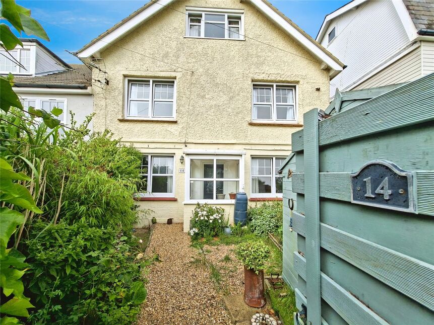 Main image of 2 bedroom  Flat for sale, Droveway Gardens, St. Margarets Bay, Kent, CT15