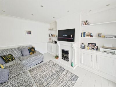 2 bedroom  Flat for sale
