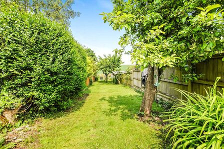 Church Street, 2 bedroom End Terrace House for sale, £220,000