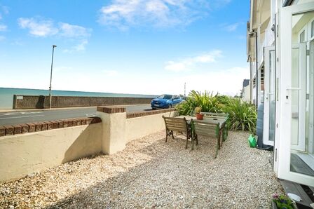2 bedroom  Flat to rent
