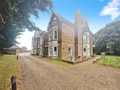 2 bedroom  Flat for sale