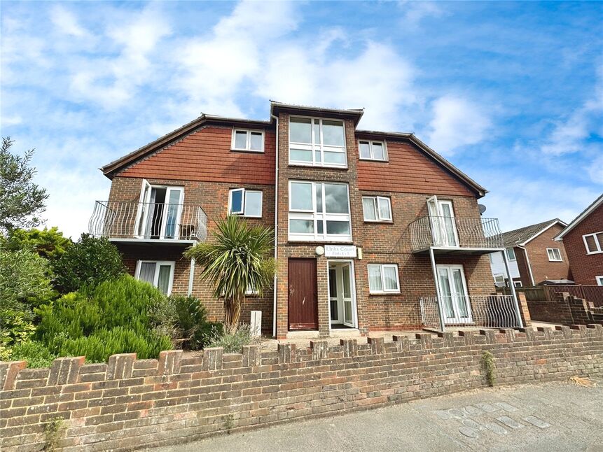 Main image of 1 bedroom Flat to rent, Links Court, Golf Road, Kent, CT14