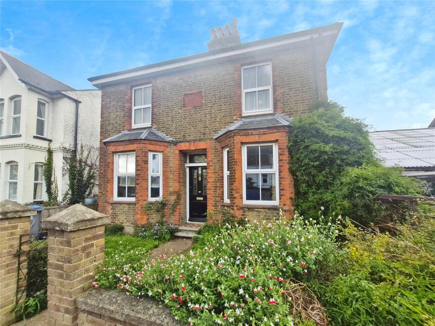 4 bedroom Link Detached House for sale