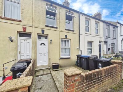 Edred Road, 4 bedroom Mid Terrace House for sale, £180,000