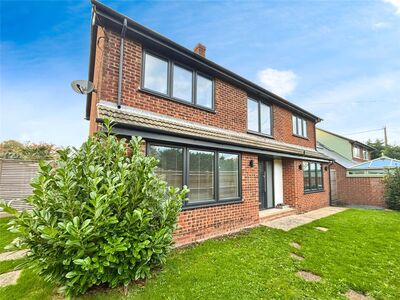 Dover Road, 4 bedroom Detached House for sale, £490,000
