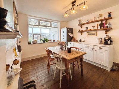 Sutherland Road, 4 bedroom End Terrace House for sale, &pound;450,000