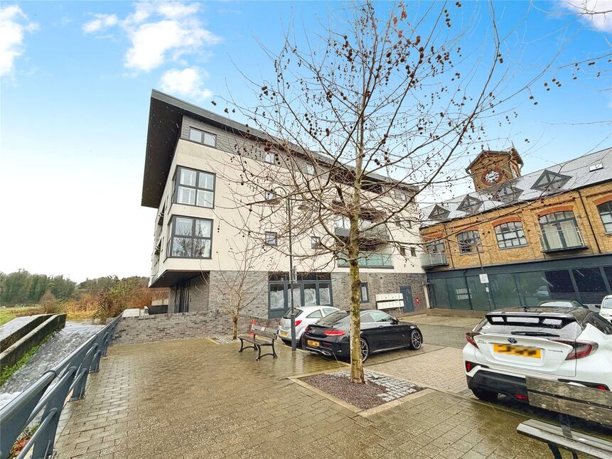 Main image of 2 bedroom Flat for sale, Crabble Hill, Dover, Kent, CT17