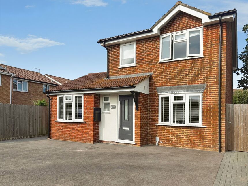 Main image of 3 bedroom Detached House for sale, Homefield Avenue, Deal, Kent, CT14