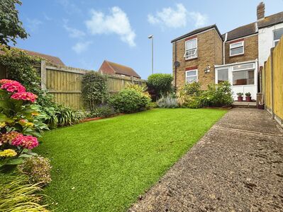 3 bedroom End Terrace House for sale