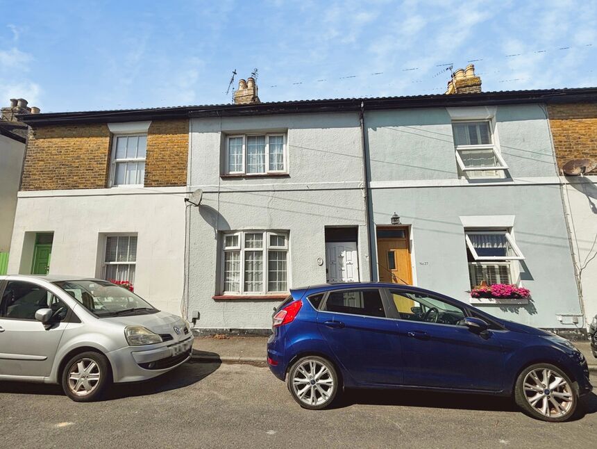 Main image of 3 bedroom Mid Terrace House for sale, Campbell Road, Walmer, Kent, CT14