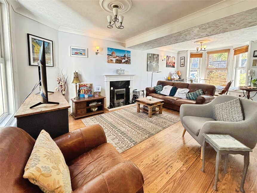 2 bedroom End Terrace House for sale