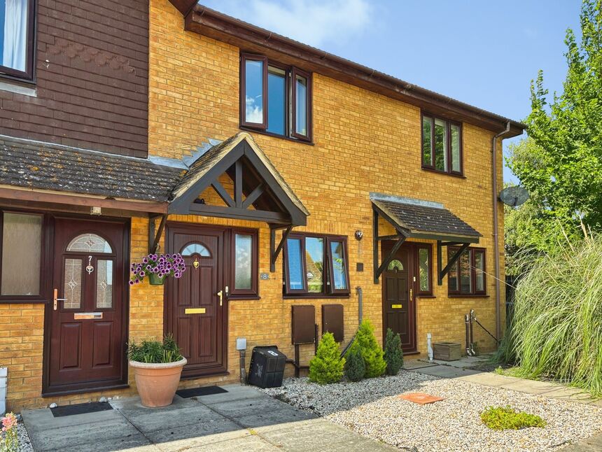 2 bedroom Mid Terrace House for sale