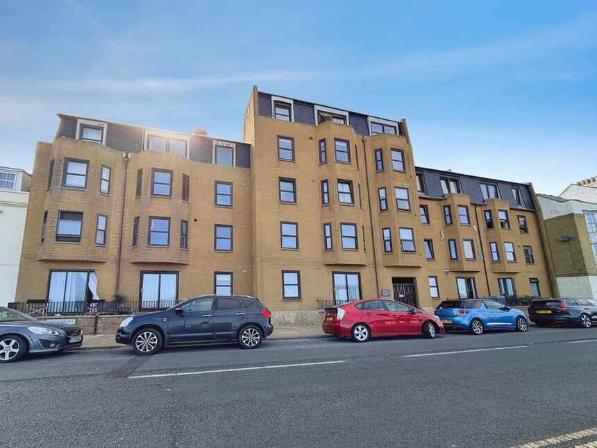 Main image of 2 bedroom Flat to rent, Prince William Court, The Marina, Kent, CT14