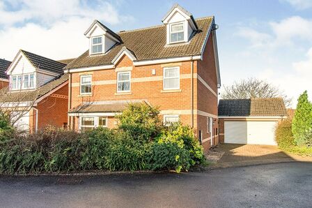 Brantingham Gardens, 6 bedroom House to rent, &pound;1,400 pcm