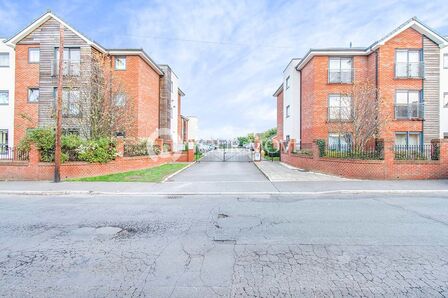 2 bedroom  Flat to rent