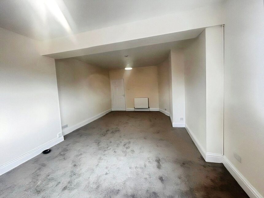 Lounge / Kitchen