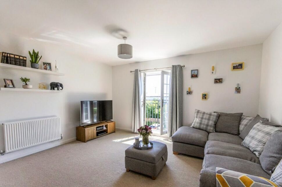 Lounge / Kitchen