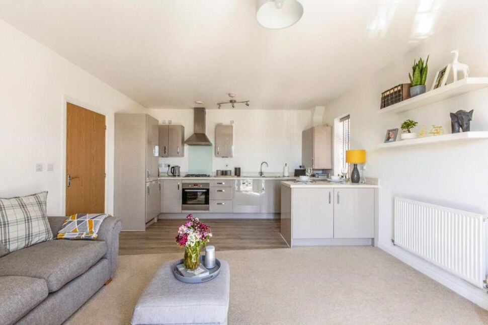 Lounge / Kitchen