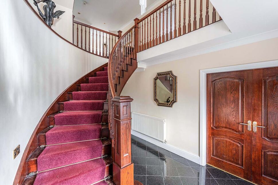 5 bedroom Detached House for sale, Moss Road, Moss, DN6 £475,000