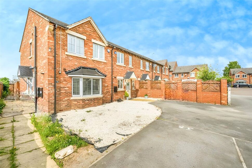 Main image of 3 bedroom End Terrace House for sale, Sunningdale Drive, Edlington, Doncaster, DN12
