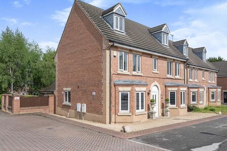 Apple Tree Way, 5 bedroom Detached House for sale, £385,000