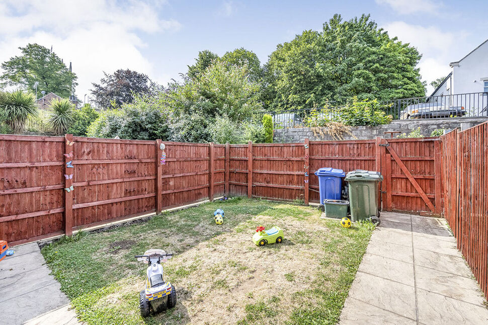 3 bedroom Mid Terrace House for sale, Wellgate, Conisbrough, DN12 £