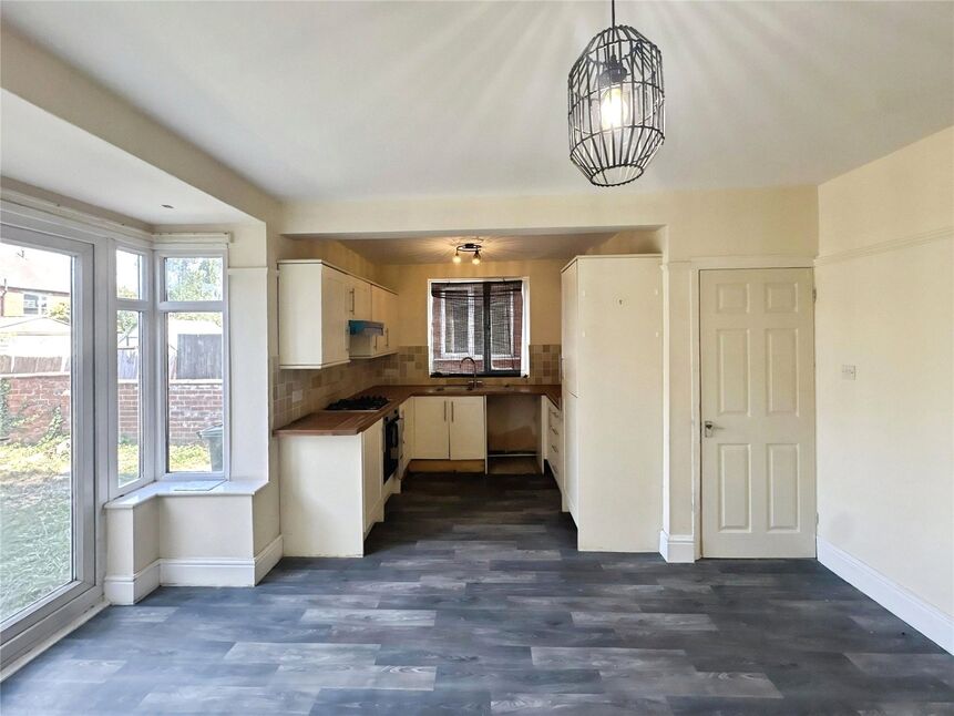 Kitchen / Dining Room