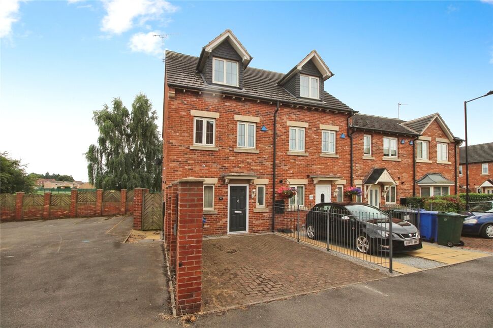 Main image of 3 bedroom End Terrace House for sale, Sunningdale Drive, Edlington, South Yorkshire, DN12