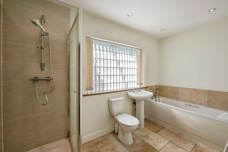 Bathroom / Wc