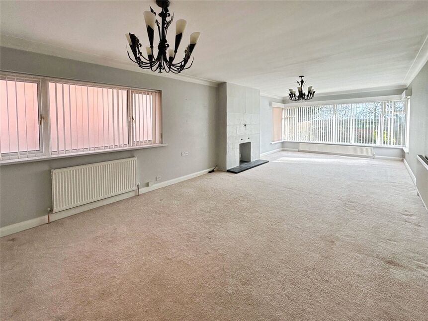 Lounge / Dining Room