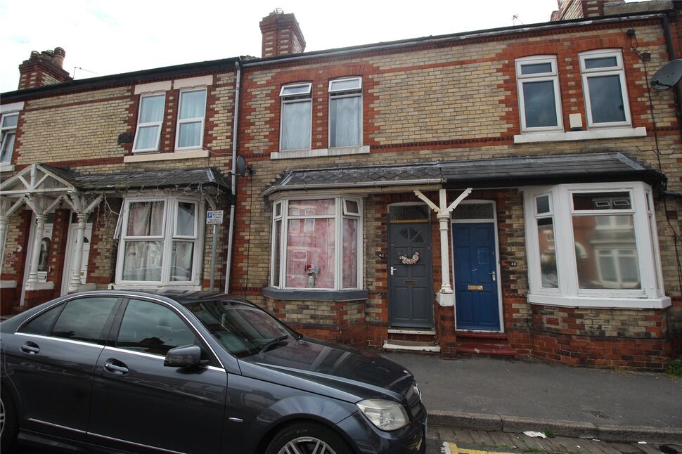 3 bedroom Mid Terrace House for sale, Lockwood Road, Doncaster, DN1 £85,000