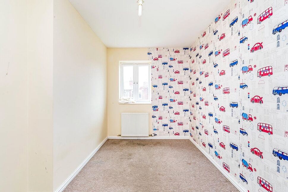 3 bedroom Mid Terrace House for sale, Lockwood Road, Doncaster, DN1 £85,000