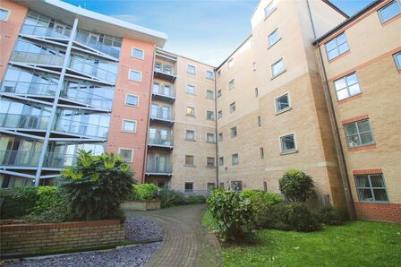 Kentmere Drive, 1 bedroom  Flat for sale, £115,000