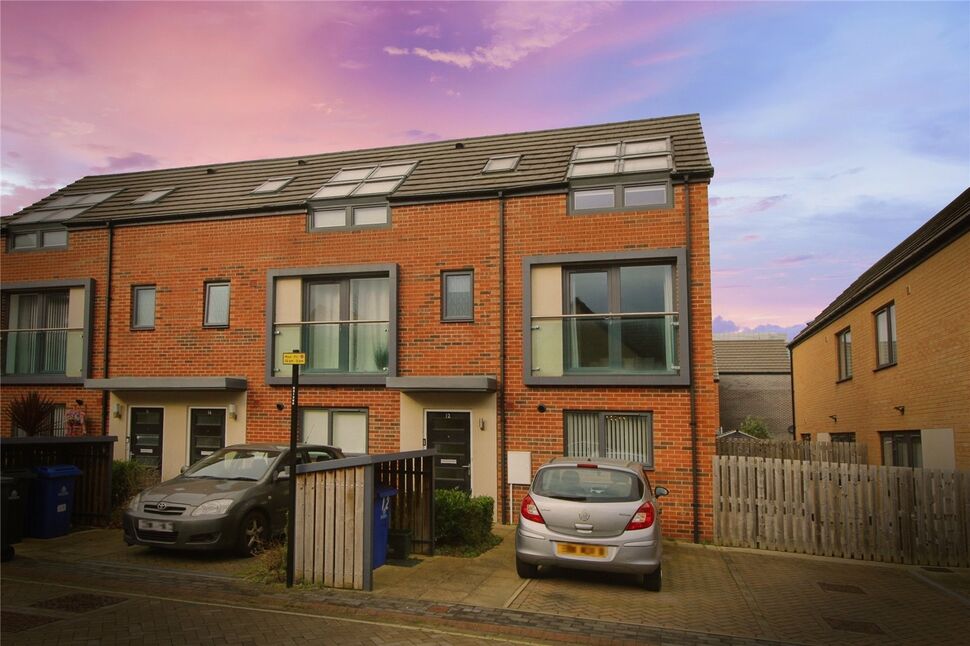 2 bedroom End Terrace House for sale, Paddock View, Doncaster, DN1 £130,000